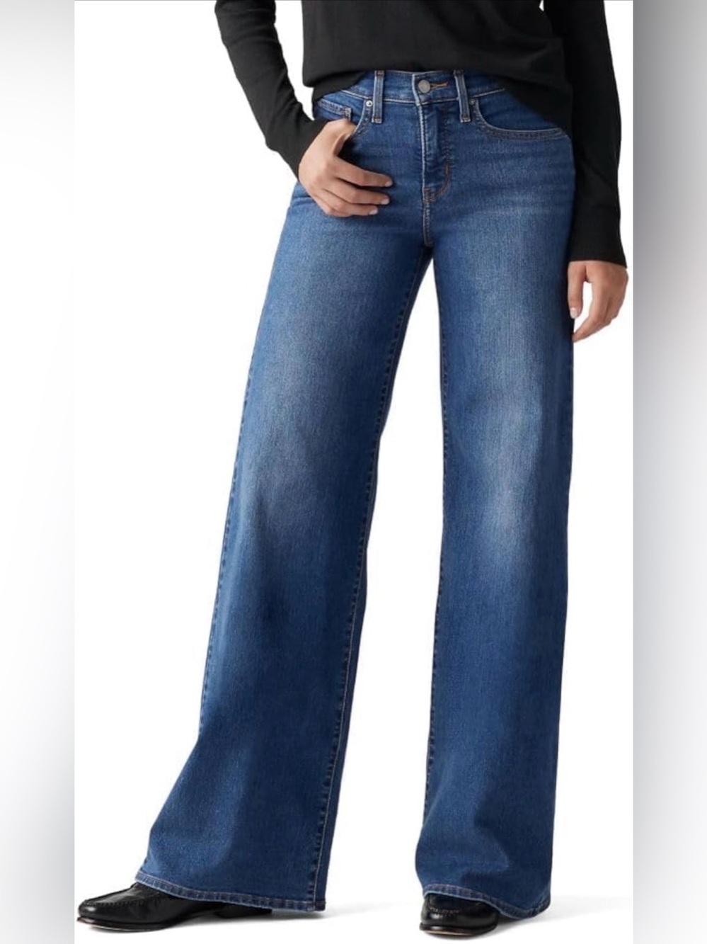 Levi’s | NWOT 318 Shaping Wide Leg Jeans